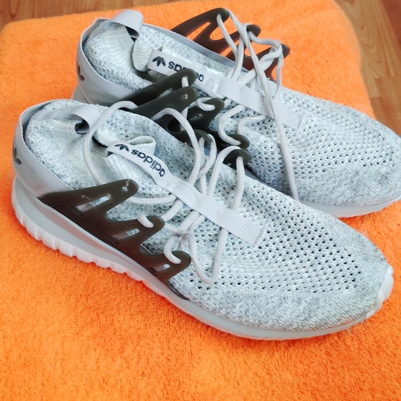 Pair of men ADIDAS - Picture 2 of 6